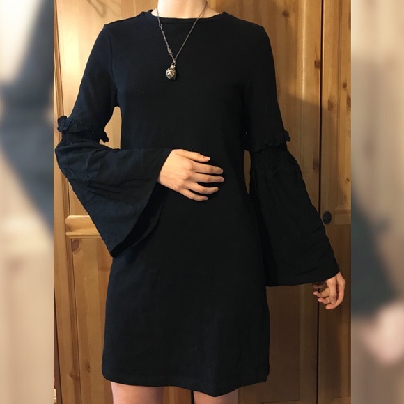 Dresses & Skirts - Gypsy Sleeve Dress